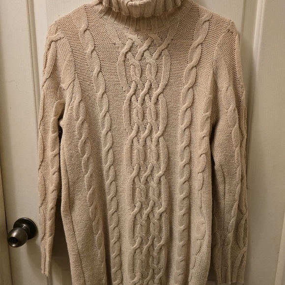 Cozy Cable Knit Turtleneck Sweater - Cream XL - Picture 3 of 3